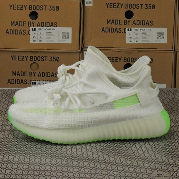 adidas yeezy boost 350 v2 white green blanc