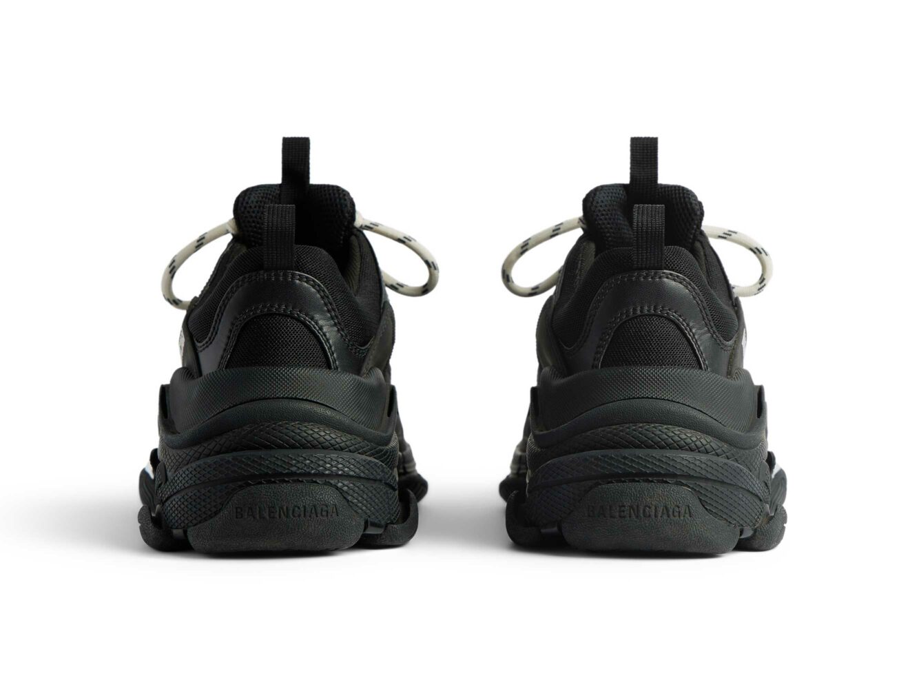balenciaga triple s sneaker in black 524036W2CA11000 купить