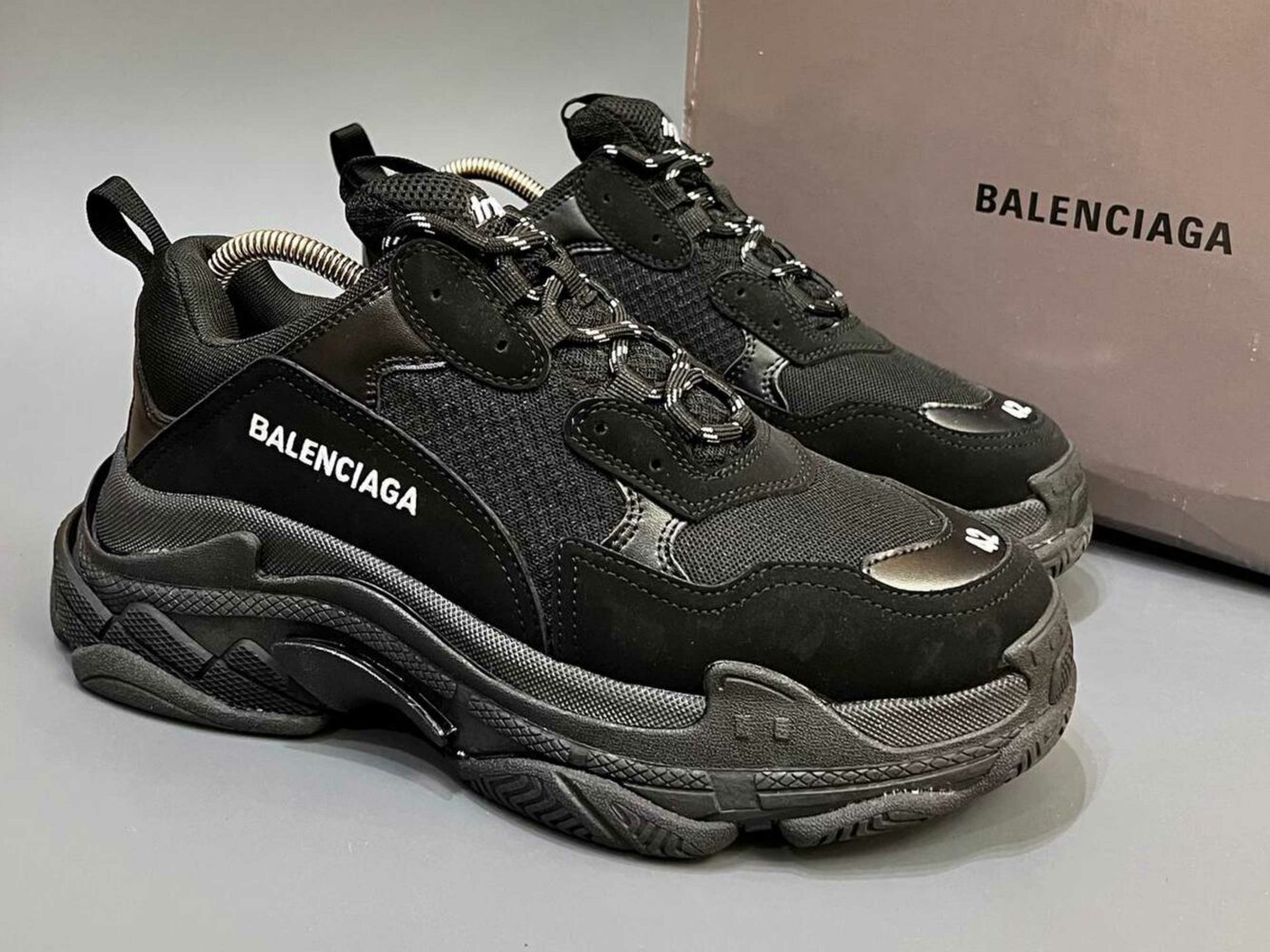 balenciaga triple s sneaker in black 524036W2CA11000 купить