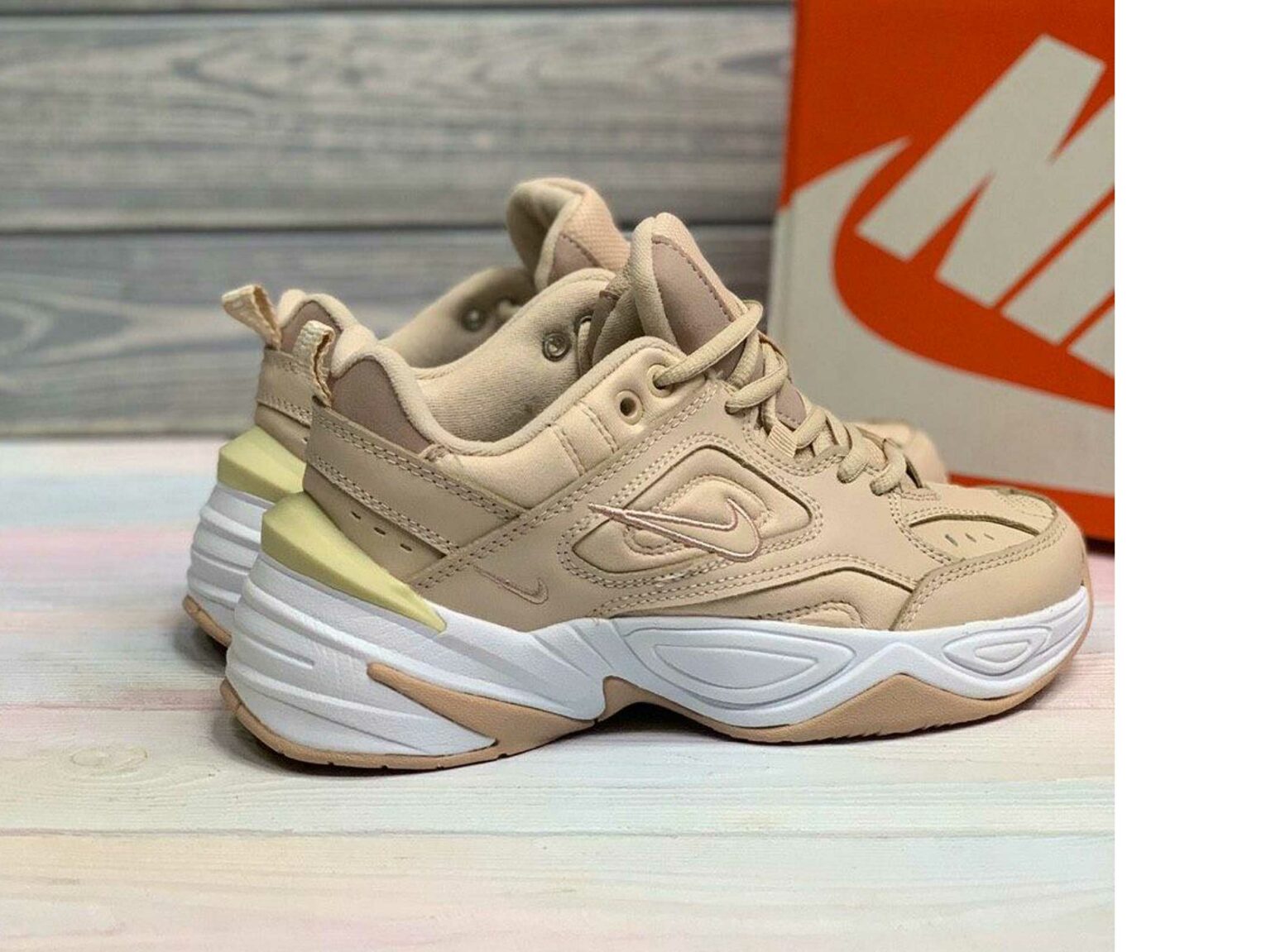 beige nike tekno