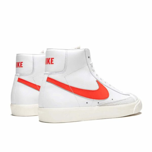 nike blazer mid 77 VNTG Habanero Red BQ6806_600