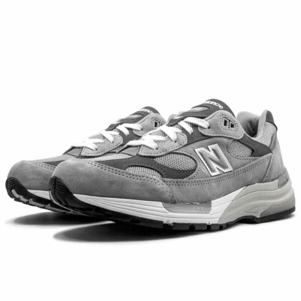 new balance 922 grey M992GR