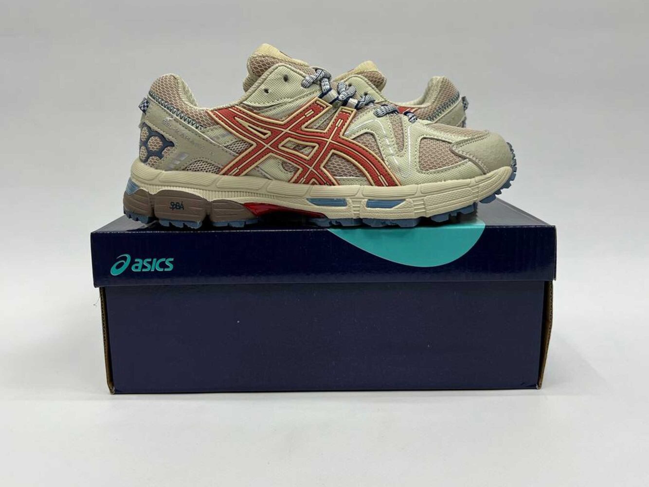 asics gel kahana 8 beige red 1011B109-200 купить