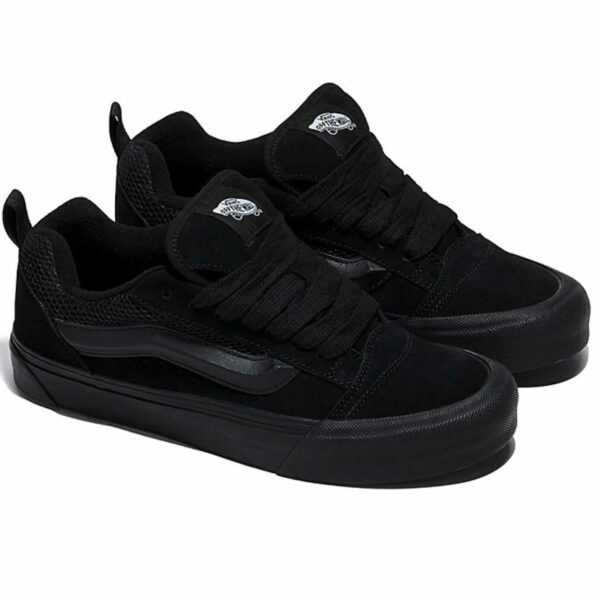 vans knu skool triple black VN0009QCBKA