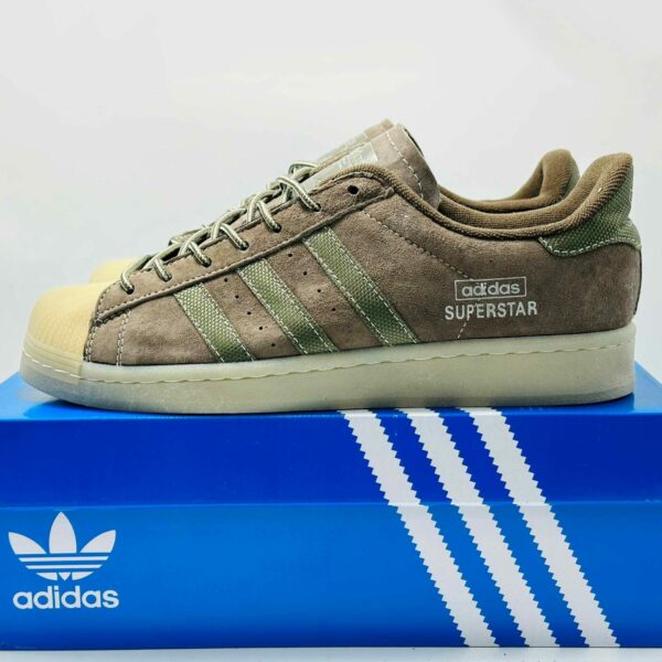 adidas superstar brown IE4728