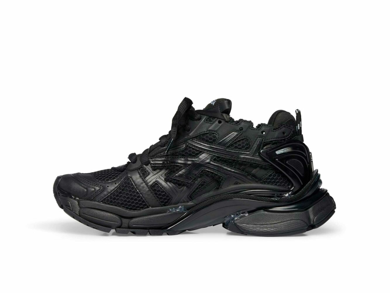 balenciaga men's runner sneaker in black 677403W3RBT1000 купить