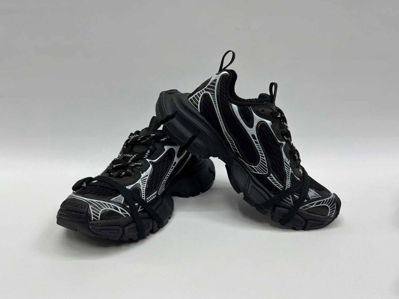 balenciaga 3XL sneaker in black 734734W3XL11090 купить