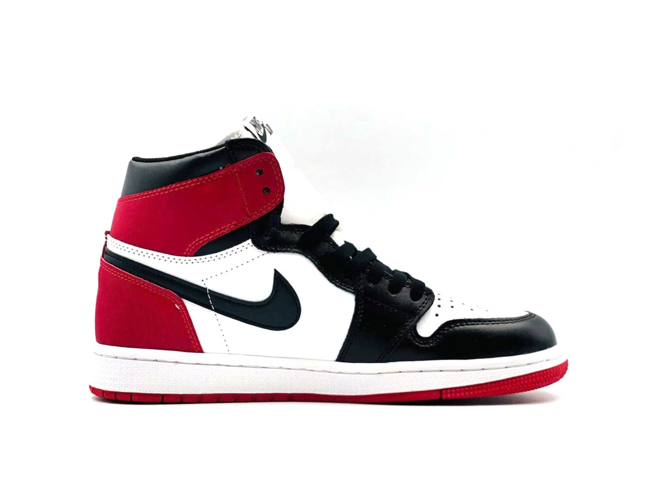 Nike Air Jordan 1 High Satin Black Toe Winter купить